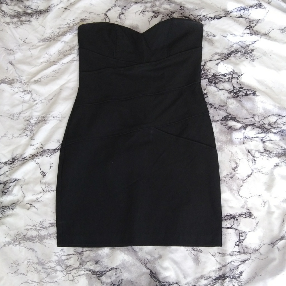 Form-Fitting Black Mini Dress